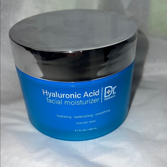 Dr.Wellness Hyaluronic Acid Facial Moisturizer For Dry Skin 6.7 Oz - Picture 3 of 3